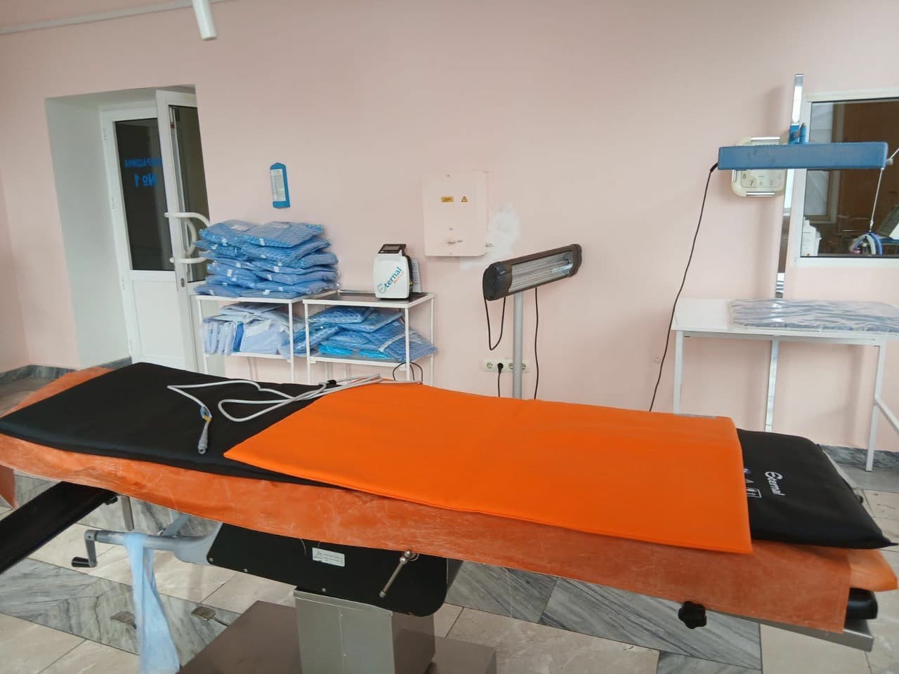 A warming unit system for prenatal care